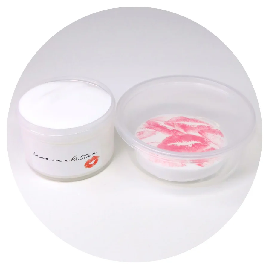 Kiss On A Letter DIY Slime Kit - Image 3